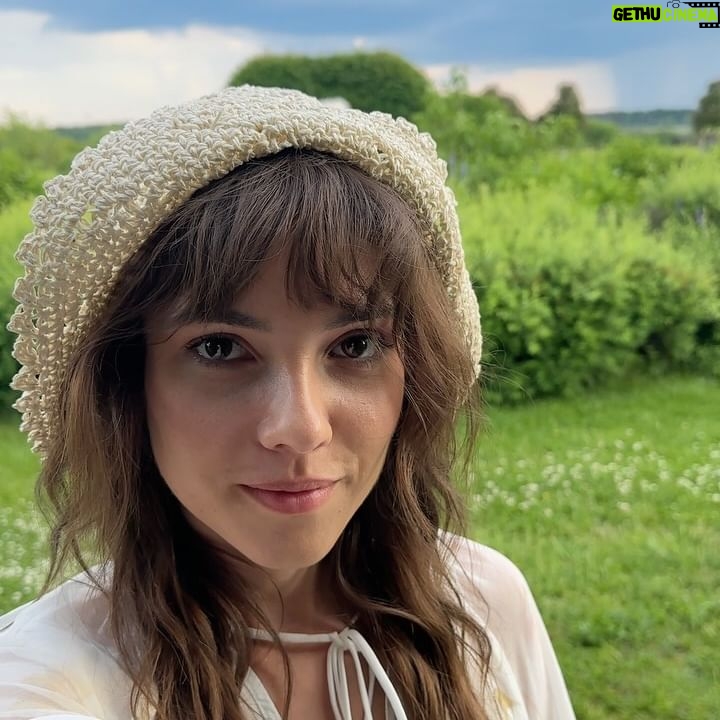 Stasya Miloslavskaya - 6K Likes - 🌱