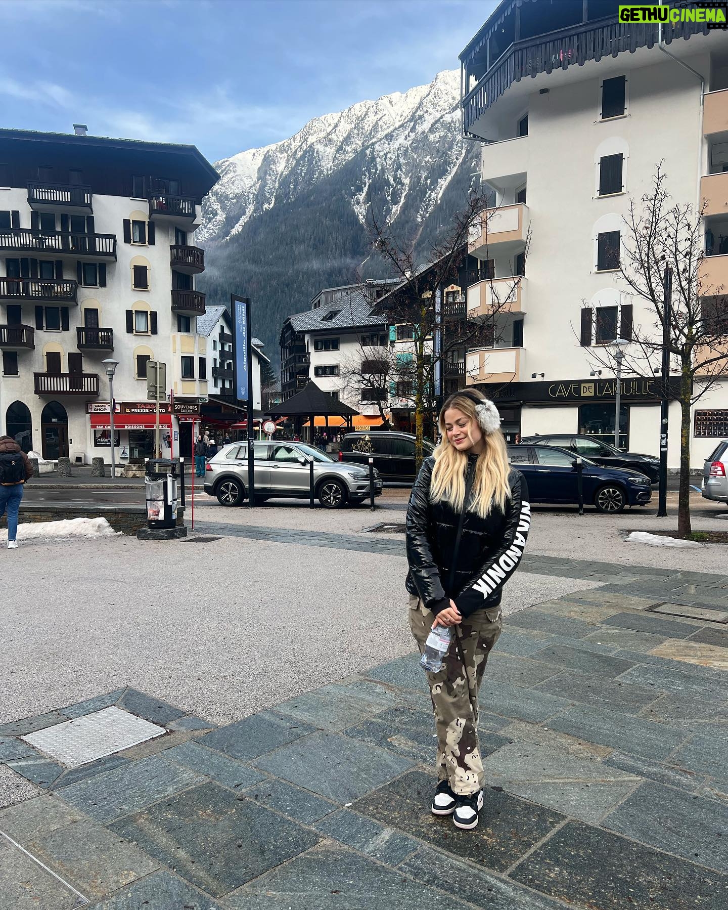 Stefania Liberakakis Instagram - Missing Geneva🇨🇭 and Mont Blanc🇫🇷 Really had the best time there 😍❤️