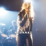 Stefania Liberakakis Instagram - B.E.D.A.N.K.T. 💃🕺 Speciaal voor Stip it heeft Stefania een nieuwe hit gemaakt! Check de videoclip op onze website.⁠ Stip it: Samen Tegen Iemand Pesten. Zet ook vier stippen op je hand! Hiermee maken we deze afspraken: 1. Ik vind pesten niet oké en zal er nooit aan meedoen 2. Ik sluit niemand uit, voor mij hoort iedereen erbij 3. Ik praat erover als pesten mij bang of verdrietig maakt 4. Ik zal altijd proberen op te komen voor iemand die gepest wordt⁠ #stipit #npozapp #bedankt #stefania