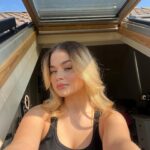 Stefania Liberakakis Instagram – Love these sunny days☀️😊

How about you?🤍