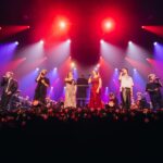 Stefania Liberakakis Instagram – @symphonicchristmas 
Wat was je geweldig En wat hebben we genoten😍 een van de mooiste optredens die ik ooit heb mogen meemaken.
En het leukste is dat morgen hij op @npozapp te zien is om 16:45!!!
Ik zeg pak morgen je popcorn of oliebollen erbij en geniet van een prachtige, gezellige en tofste show ever😍 

@symphonicchristmas
@jesseknobbe
@the_paulbenjamin
@lieveheuvelmansstyling
@addyvandenkrommenacker