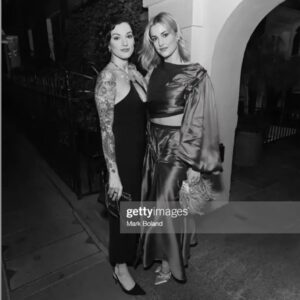 Stefanie Martini Instagram - Your mums' went to the @dunhill @bafta party and had the best time.
Beautiful styling by @harrietnicolsonstylist
And HMU by @charlotteyeomansmakeup I love you both 🖤