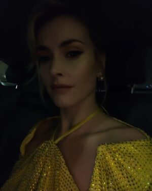Stefanie Martini Instagram - 💛Thanks @vanityfairlondon & @ee for having me at the #baftarisingstar party ✨⭐
💛Styling by @harrietnicolsonstylist 
💛HMU by @charlotteyeomansmakeup 
💛 You can't see the shoes but they're incredible and by @gianvitorossi orossi