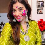 Stefy Patel Instagram - Holi 2022🌈 . . #familytime