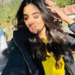 Stefy Patel Instagram - Cover me in Sunshine♥️💫 . . . Mua @kritika.sharda