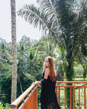 Stella Lee Instagram - Chasing morning sun ☀️
