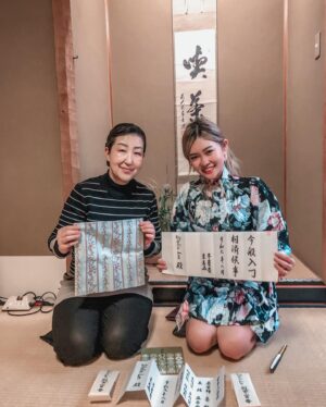 Stella Lee Instagram - Thank you to 200K Gulalee 🎉 Woke up with this good news and I am so grateful that you have been here as my pillar and safe space 🫶🏻

I started blogging when I was 13/14 years old as a tool to study english, and it became a bit real when I turned 19. My blog suddenly got a bit popular and I was invited to events here and there, from blogging awards to international event in Japan 🥹

I had met people who I would only see on screen, ate things which I would never imagine, and experienced stuff that I would never dare to dream of. In the past 12 years, I have grown as a person, been in an up and down moment, trauma and betrayal, great encounters and lifetime happiness 🌸 It would never be possible if I didn’t choose this path, which 12 years ago it was not as glamorous as of today. Bloggers were people who like to write for passion, business wasn’t booming, and it’s a weird job that elders raised their eyebrows

I had moved to Japan, fulfilled my childhood dream. Made a business out of something that I love, published my own preset and ebook, including made a private trip with my online family. It seems like things were all great but behind the scene it’s the same like everyone else, there were tears behind it 🥺 Thats why I never take this for granted 🙏🏻

I have been as open as I can through this platform. Trying my best to provide honesty and information, there were times when I almost gave up and quit, but now I find great balance and content with it. You all been there on this journey, from how I saved money, traveled and moved to Japan, built my own house, and even had my surgery done in Korea 🤣

I hope from now on we would build a positive community 🫶🏻 Because I always say this to everyone, I am nothing without my gulalee ❤️ And I do mean it. Thank you to every single one of you for being here ☺️🙏🏻