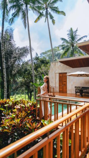 Stella Lee Instagram - Would you like to stay here one day? I am lucky enough to stay here for a few days and I truly enjoy every aspect of this hotel. It’s definitely on my bucket list to come back again in the future ✨

More resort tour on my youtube channel, link is on bio