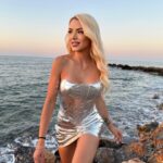 Stella Mizeraki Instagram - Golden hour in silver outfit: @stellamizerakicollection ✨