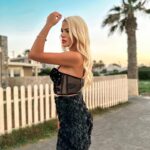 Stella Mizeraki Instagram - Flowers are better when you wear them 💁‍♀️ Total outfit @stellamizerakicollection 💗