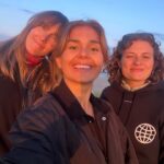Stephania Potalivo Instagram - Tak for 4 dage i Nordjylland med verdens bedste “Alle mod 1 familie” 🧡 Glæder mig til man kan se hvad vi laver, til vores Live shows i efteråret 👏🏽
