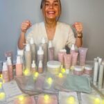 Stephania Potalivo Instagram - Hvis du også elsker @sanzibeauty, eller kunne tænke dig at prøve ALLE deres produkter, så har jeg en herre fed giveaway her!😍 Jeg har nemlig fået lov at udlodde en pakke med ALLE Sanzis produkter til en blandt jer, og de har altså en samlet værdi af 11.115kr.! Dem kan du vinde ved at følge mig @stephaniapotalivo og @sanzibeauty , samt like og kommentere billedet 💗 Vinderen bliver fundet d.18.12.23 ☃️