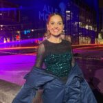 Stephania Potalivo Instagram - Glimmer tøj og kedeldragt! Ægte “Alle mod 1” kombination 🧡 Tak for det fedeste Nytårsshow i går 🎉 Håber i vil se med d.30.12 👏🏽