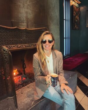 Stephanie Allynne Instagram - I will be waiting in the hotel lobby having my coffee until everyone is ready to go vibe ! ☕️ 🔥 photo credit: my sons