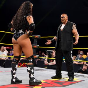 Stephanie De Lander Instagram - I haven’t been given a love letter since high school. @pcoisnothuman is a freakkkk!!! @tnawrestling @beezzzzy