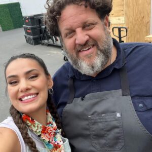 Stephanie Despain Instagram - You miss 100% of the shots you don’t take. Every miss is an opportunity to come back stronger. 💪🏽Thank you @foodnetwork  @guyfieri  for giving me a shot at Tournament of Champions! I’ll be waiting for my call back! 🤘🏽😅 .

Shout to all my new friends! You all rocked it! So proud to have been there to experience it and watch you all In Your element! ✨