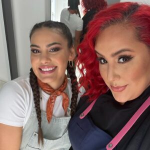 Stephanie Despain Instagram - You miss 100% of the shots you don’t take. Every miss is an opportunity to come back stronger. 💪🏽Thank you @foodnetwork  @guyfieri  for giving me a shot at Tournament of Champions! I’ll be waiting for my call back! 🤘🏽😅 .

Shout to all my new friends! You all rocked it! So proud to have been there to experience it and watch you all In Your element! ✨