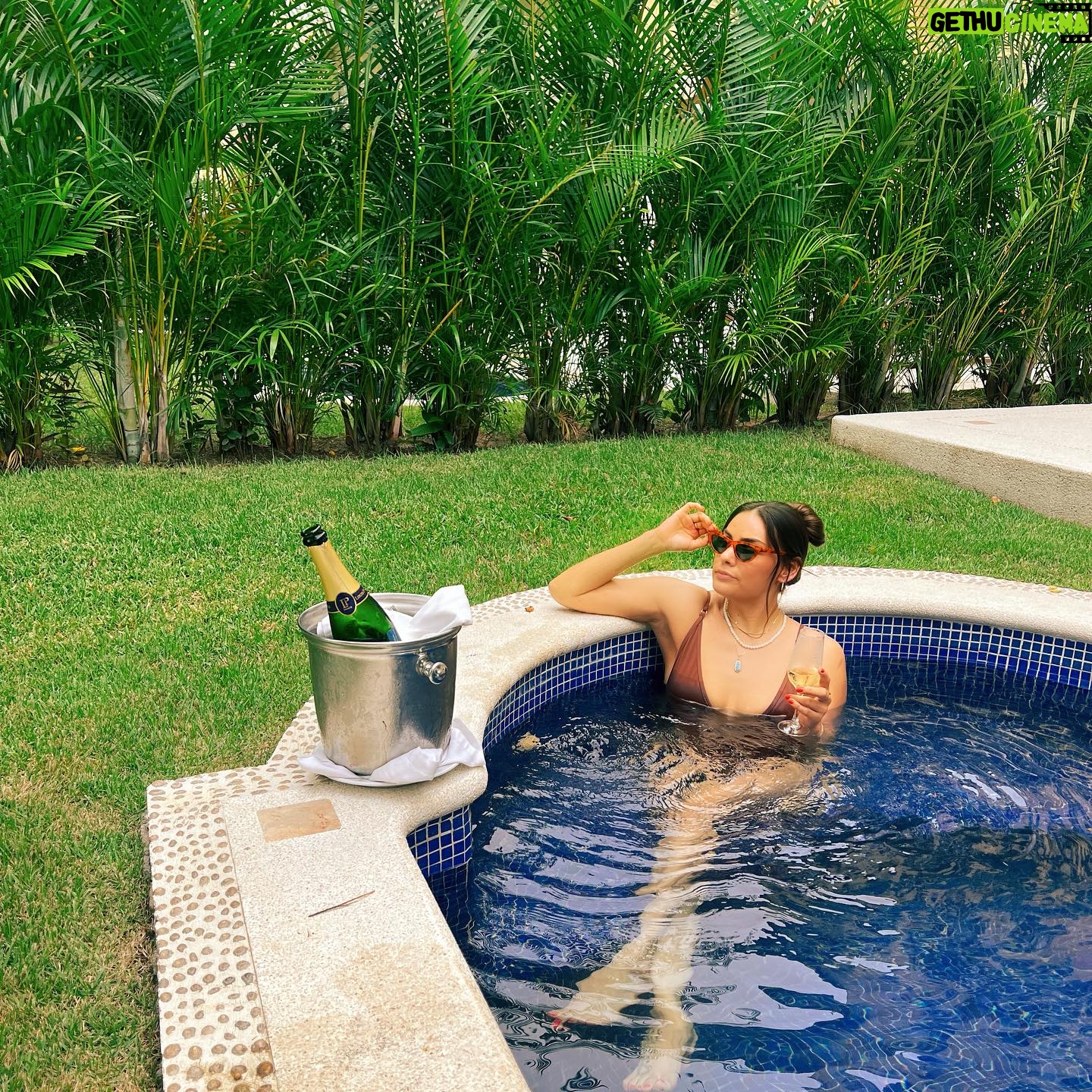 Stephanie Despain - 4.6K Likes - Celebrate you by drinking champagne in your private plunge pool looking out to a private golf course at Mexican owned resort property @casavelas 🌞💫
#myvelasexperience
.
.
.
.
.
.
#mexico #mexicovacation #vacation #resort #resortlife #celebrate #celebratelife #manifestation #vacationvibes #puertavallarta #puertavallartamexico