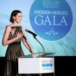 Stephanie Corneliussen Instagram - Hey sweet peeps, 💗⁣ Even if we can’t agree on the whole ‘eating meat or not’, I KNOW we can agree, that no animal should ever suffer torture or abuse by our hands. ⁣ ⁣ Tonight marks the 22nd year of dedication, in bettering rights for farmed animals and creating a compassionate food system by the devoted humans at Mercy For Animals. 🐮🐔🐷 ⁣ ⁣ It’s time for the annual MFA Hope Gala, where we honor brave activists and investigators — this year in VIRTUAL FORM!! 👩‍💻💛👨‍💻 ⁣ ⁣ I am so happy to continue to be a part of the Hope Gala Honorary Committee again this year, and I hope you will join me on the virtual red carpet, and for a truly beautiful event TONIGHT by @mercyforanimals MFAGala.com ⁣ Link in bio! 🤗🙏⁣ ⁣ (Pictures are from the 2019 MFA Gala)⁣ ⁣ Mercy For Animals' Hope Gala Thursday, June 10, at 5 p.m. PDT / 8 p.m. EDT.