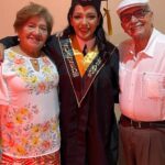 Stephanie Herela Instagram - Empezaré este post con la definición correcta de sentirse orgullosa: es un sentimiento de satisfacción hacia alguien cercano, en este día mi orgullo sos vos @camila.limpias hermana verte desfilar con nuestra amada mamá @maria_renee_limpias_ me llena el corazón de alegría siento que el corazón no me cabe en el pecho, por razones que van más allá de mi control lamentablemente no pude estar allí presente, desde la distancia lo celebre con uds eso si ❤️ Felicidades hermana por haber culminado con éxito tus estudios escolares, ￼sabes? Cuando eras pequeña yo pude ver la mujer poderosa, altamente intuitiva, de corazón bondadoso, llena de cualidades en la que estás rumbo a convertirte, pronto en unos años serás una pilota 👩‍✈️ y volarás alto en sentido figurado y literal, habrán tropiezos y dificultades en el camino y ahí estaremos nosotros tu familia para ayudarte y levantarte, recuerda que caer esta permitido pero levantarse es obligatorio hermana, persigue tus sueños y metas con persistencia y lograrás todo lo que te propongas, que nadie te haga dudar de tu capacidad, sabes que si alguna ves tenes dudas estaré aquí para recordarte la mujer maravillosa y capaz que sos, puede que ahora por tu corta edad no lo tengas muy claro pero me comprometo como hermana mayor a estar ahí para recordarte que VOS PODES hacerlo así como lo hiciste hoy, te graduaste ! Felicidades nuevamente que Dios te regale sabiduría que siempre guíe tu camino, recuerda que EL es el MAX (sin el nada es posible) que papa Dios siempre te proteja de todo mal y que te guíe por el buen camino, el camino de la abundancia, el camino al éxito TE AMO DIOS TE BENDIGA , las palabras me quedan cortas para expresarte cuán feliz y orgullosa soy de llamarte hermana 💕 FELICIDADES mi graduada 👩‍🎓 bravo 👏🏻 sigue adelante ! PD gracias por tu agradecimiento en tu acto de graduación en el video, me tocó el corazón ♥️ te amo te amo te amo te amo!