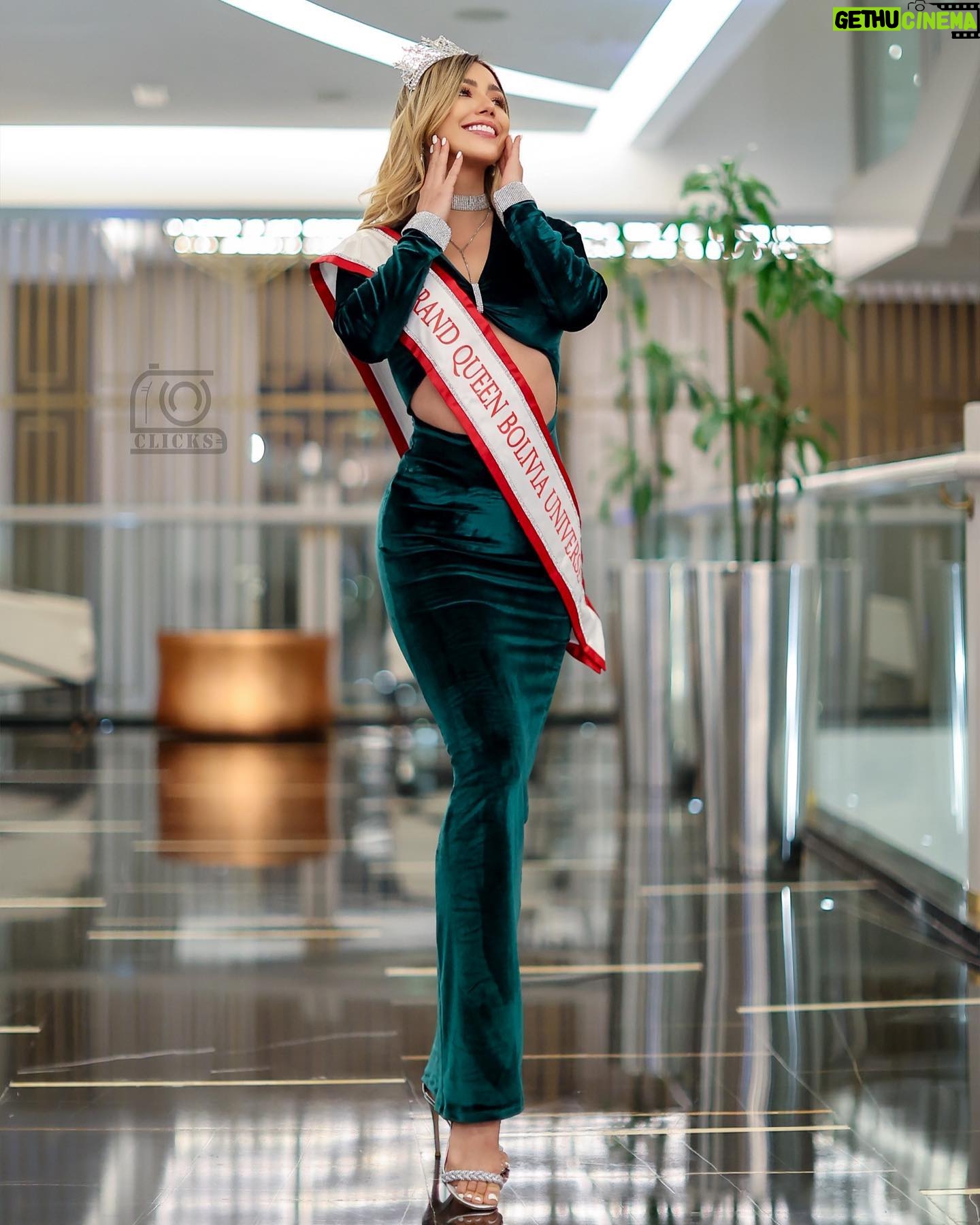 Stephanie Herela Instagram - In every woman, there is a Queen. Speak to the Queen and the Queen will answer #specialthanks @grandqueenuniverse #shoot by @sunclicksuae #dress by @ma_ko_art #location #Dubai