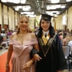 Stephanie Herela Instagram - Empezaré este post con la definición correcta de sentirse orgullosa: es un sentimiento de satisfacción hacia alguien cercano, en este día mi orgullo sos vos @camila.limpias hermana verte desfilar con nuestra amada mamá @maria_renee_limpias_ me llena el corazón de alegría siento que el corazón no me cabe en el pecho, por razones que van más allá de mi control lamentablemente no pude estar allí presente, desde la distancia lo celebre con uds eso si ❤️ Felicidades hermana por haber culminado con éxito tus estudios escolares, ￼sabes? Cuando eras pequeña yo pude ver la mujer poderosa, altamente intuitiva, de corazón bondadoso, llena de cualidades en la que estás rumbo a convertirte, pronto en unos años serás una pilota 👩‍✈️ y volarás alto en sentido figurado y literal, habrán tropiezos y dificultades en el camino y ahí estaremos nosotros tu familia para ayudarte y levantarte, recuerda que caer esta permitido pero levantarse es obligatorio hermana, persigue tus sueños y metas con persistencia y lograrás todo lo que te propongas, que nadie te haga dudar de tu capacidad, sabes que si alguna ves tenes dudas estaré aquí para recordarte la mujer maravillosa y capaz que sos, puede que ahora por tu corta edad no lo tengas muy claro pero me comprometo como hermana mayor a estar ahí para recordarte que VOS PODES hacerlo así como lo hiciste hoy, te graduaste ! Felicidades nuevamente que Dios te regale sabiduría que siempre guíe tu camino, recuerda que EL es el MAX (sin el nada es posible) que papa Dios siempre te proteja de todo mal y que te guíe por el buen camino, el camino de la abundancia, el camino al éxito TE AMO DIOS TE BENDIGA , las palabras me quedan cortas para expresarte cuán feliz y orgullosa soy de llamarte hermana 💕 FELICIDADES mi graduada 👩‍🎓 bravo 👏🏻 sigue adelante ! PD gracias por tu agradecimiento en tu acto de graduación en el video, me tocó el corazón ♥️ te amo te amo te amo te amo!