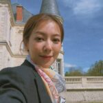 Stephanie Ho Instagram - “The Cabernet Sauvignon grape has to suffer a lot in order to develop thick skin” 🍇 sounds familiar? 😂 A lovely visit to my favourite wine region🥰 We even ran into the owner of Chateau Margaux, the lady in the video who so kindly took a pic of our group in front of the private estate!😍😍😍 *fan girl mode on* can’t wait to be back! Must visit for wine lovers 🍷 #winetour #bordeaux #france #solotravel