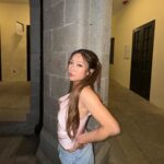 Stephanie Ho Instagram - Striking my work-mom life balance and having my girls’ night out for dinner❤️💅 A healthy mind = happy life ❤️ 📸 @missjni