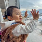 Stephanie Ho Instagram - 冬至快樂！❄️☃️ 祝大家和家人過一個暖笠笠的冬至💓 ✈️ Asher’s been sleeping bad lately when we’re out and I got him this mini eye mask and it worked wonders😋 he’s super fidgety but one it’s on he switches off like magic 🥰 and also it has to be used under supervision! Voila! #dz #dzdzdzdz