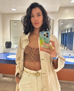Stephanie Sigman Instagram - Last week I Felt like a….
1.- Hot Cheeto 
2.- Hot tamale 
3.- La feria