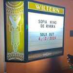 Stephanie Sigman Instagram - Anoche Me salieron más líneas de expresión de las risas! Gracias @cristinarodlo 👌🏽💕 @sofffiaaa1 SOLD OUT @ The Wiltern 🔥