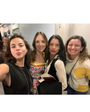 Stephanie Sigman Instagram - Anoche Me salieron más líneas de expresión de las risas! 
Gracias @cristinarodlo 👌🏽💕
 @sofffiaaa1 SOLD OUT @ The Wiltern 🔥