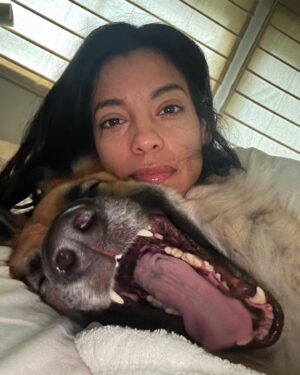 Stephanie Sigman Instagram - Mi 🌙