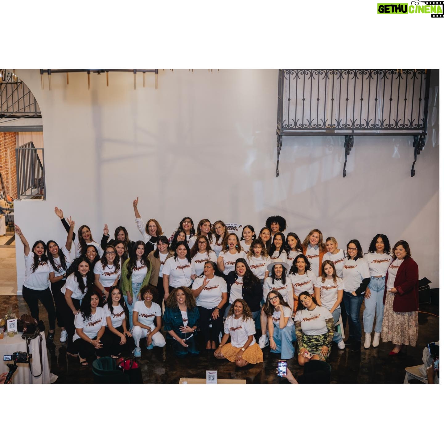 Stephanie Sigman Instagram - LATINAS are paid just 52 cents, on average, for every $1 a white man is paid, #PAGAME #LatinEqualPay day More than 50 years after the passage of the Equal Pay Act of 1963, Latinas working full-time, year-round, part-year and part-time are still facing a wage gap. Across industries and sectors, women are not paid equitably for their work. Join @mujerxsrising @equalpay2dayorg and @lclaa in calling on Congress to pass the #PaycheckFairnessAct & more rights for all workers at actionnetwork.org/petitions/latinaequalpay Link in bio. Sign the petition. Get your t shirts, make noise A las latinas se les paga, en promedio, 52 centavos por cada dólar que ganan los hombres blancos no hispanos. Aumentar el salario mínimo no se trata sólo de números; se trata de la vida de las personas. Se trata de apoyar a las mujeres trabajadoras, especialmente a las de comunidades marginadas.