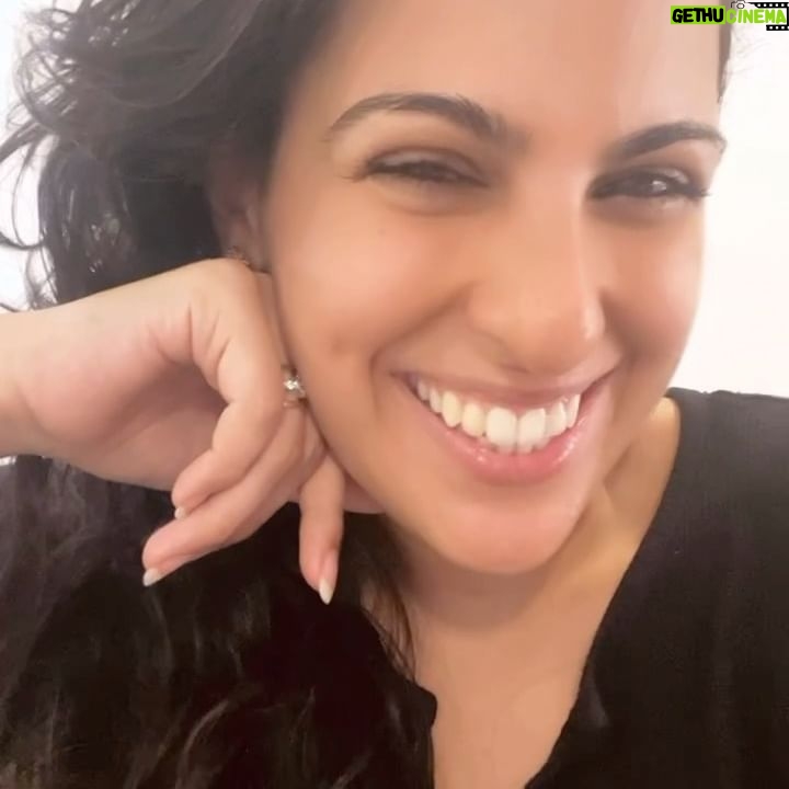 Stephanie Siriwardhana Instagram - ⭐️To all my Gorgeous Brides to Be! ⭐️👰♀️❤️ Come join me at Pure Gold by Tiesh from 11am- 2pm this Saturday March 2nd for a specially curated day of sparkle, fun and activities. ✨⚜️🥰 Can't wait to meet you all ♥️ . @puregoldbytiesh #puregoldbytiesh #bridetobe #specialday #excited #activities #fun #joy #love