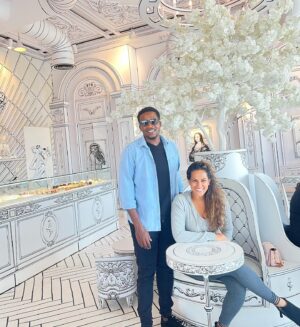 Stephanie Siriwardhana Instagram - "Good Friend Better Than Pocket Coin" ♥️ @lrj_89 
.
Delicious food & 📸 by @zeineb_ben_slama 
.
#foreverfriends #foreverrose #dubai #friendship #uni #icc #umpire #barbados #srilanka