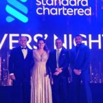 Stephanie Siriwardhana Instagram - Had an awesome time hosting & singing at the @stanchartsl Achievers night with @kumardesilva.official ♥️ . #gig #host #sing #kumar #blue #green #gold #srilanka