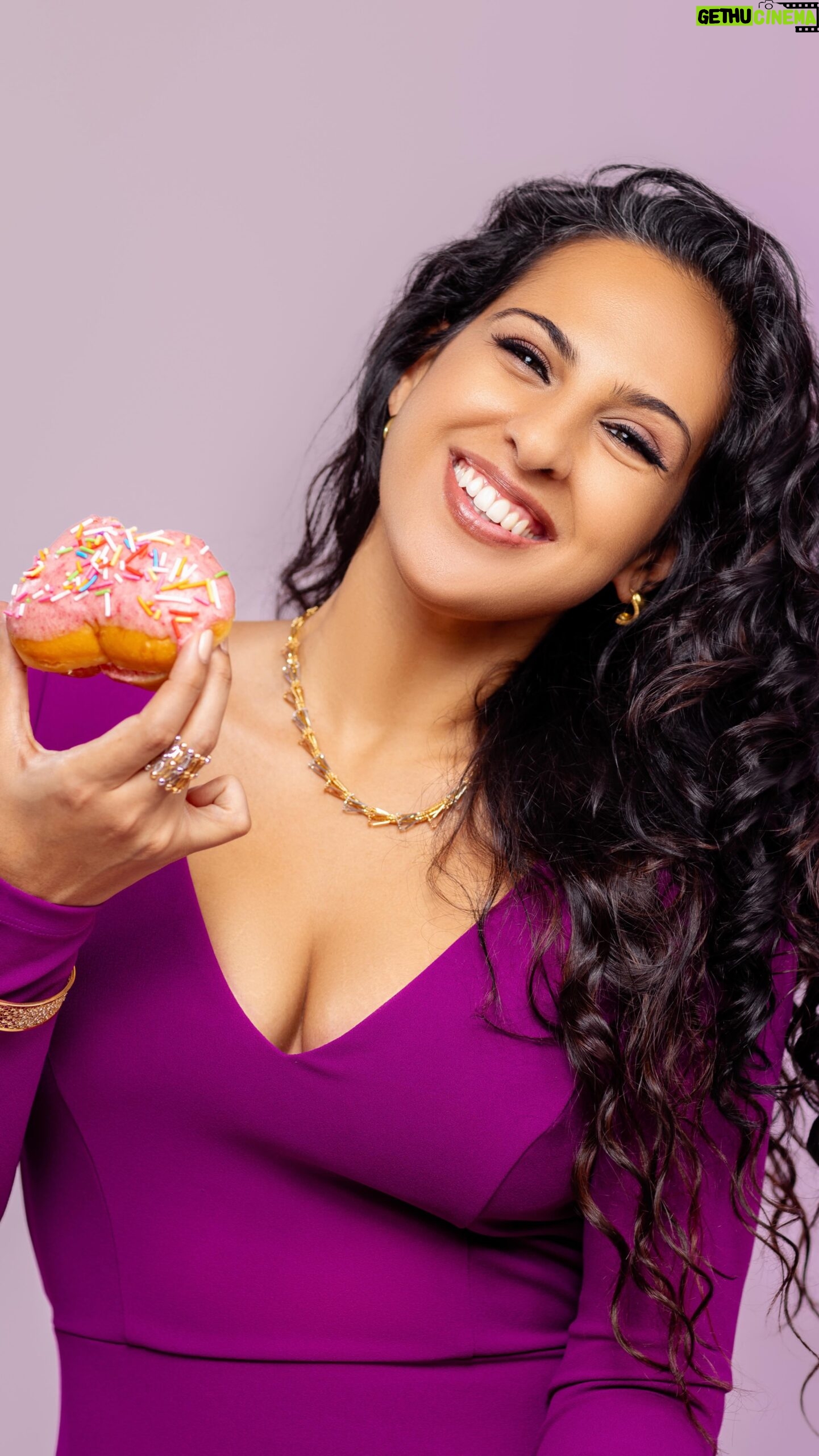 Stephanie Siriwardhana Instagram - I’m in love, I’m obsessed, and I don’t even feel guilty about it! You definitely shouldn’t feel guilty about treating yourself or someone you love to a sparkling, everlasting jewelry! Say it louder this Valentine’s Day: with beautiful jewelry made from Pure Gold. Contact Pure Gold for more details. Jewelry: @puregoldbytiesh Clothing : @charini_official Styling : @kosh_hewage #PureGoldByTiesh #goldjewellery #TimelessAdornments #GoldenTouches #JewelryLover #LuxuryEveryday #jewellery #bridaljewellery #fyp #lk #srilanka #statementpieces #accessories
