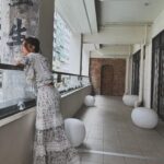 Stephy Tang Lai-Yan Instagram - 春🌸 OOTD🌱 Dress @aliceandolivia_hongkong Accessories @apmmonaco #apmmonaco Styling @queenie_yu #qystyling Hair @myos_jeremywong @myos.hair Make Up @davinagc @cyruslee_bridal_makeup