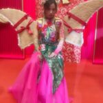 Stephy Tang Lai-Yan Instagram - 我魚翅天使 祝賀飯戲攻心二 票房衝破三千五百萬🎉🎉🎉 恭喜恭喜🥳 #飯戲攻心2 #繼續衝呀 #圖四如果你地喺公園見到我會唔會嚇親 #亮點