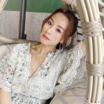Stephy Tang Lai-Yan Instagram - 春🌸 OOTD🌱 Dress @aliceandolivia_hongkong Accessories @apmmonaco #apmmonaco Styling @queenie_yu #qystyling Hair @myos_jeremywong @myos.hair Make Up @davinagc @cyruslee_bridal_makeup