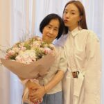 Stephy Tang Lai-Yan Instagram - 呢幾日咳到阿媽都唔認得 咁究竟係阿媽唔認得我 定係我唔認得阿媽呢？ Anyway 今日我地都認得大家😆😆😆 母親節快樂❤️ #happymothersday #cutcutcut
