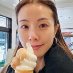 Stephy Tang Lai-Yan Instagram - 是時候放下假 快閃了日本幾日 參拜了幾間寺廟 清淨了心靈 滿足了肚子 回來 然後 再準備下個旅程😎 #休息是為了走更遠的路 #放假 #旅行 #充電 #我食左好多野 #尤其係雪糕