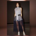 Stephy Tang Lai-Yan Instagram - 🫘《紅豆》 in Filmart 🎬 拍攝結束差不多一個多月 昨天第一次看到我們的第一條預告片 拍攝的點滴快樂與感動仍然猶新 一聽到漣漪響起 雞皮都豎起了🥹 非常期待在戲院同大家分享♥️ #紅豆 #littleredsweet #filmart2024 Wardrobe : #sacai @sacaiofficial @lanecrawford Shoes：@CharlesKeith_HK Earrings : @heartsonfire #heartsonfirehk Styling : #qystyling Hair : @myos.hair @myos_jeremywong Make up：Cyrus Lee
