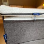 Stijn Fransen Instagram - Buikslaper 🛌 Tot ongeveer twee weken geleden kon ik nog op mijn buik slapen. We hebben onze fliptopper van de Emma Deluxe Boxpring omgedraaid naar de zachte kan, toen kon mijn steeds boller wordende buik lekker een kuiltje vormen in de topper. Wat een uitvinding die fliptopper 🙏😊 Bij @emmasleepnl hebben ze tot 50% korting de maand februari en als je dan mijn kortingscode: STIJN ook gebruikt krijg je daar nog eens 10% korting boven op 🥳 Slaap lekker! #emmasleep #loveyourdifferences #slaaplekker #pregnetbelly #bollebuik #zwanger #ad