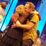 Stina Wollter Instagram – Minnena poppar upp på FB. Det var intensiva veckor… Dement mamma, undervisning och radio varje söndag OCH Lets dance. Lite dålig planering kan tyckas men jag gjorde det.
Här var det flamenco för prick sju år sen. Och lite från det omkring. 10 bilder. @letsdance
Pga frågor: Mammas målning av prima ballerinan Marianne Orlando i mitten. Till vänster, mammas målning av sin döda son, Tom -och till vänster mammas målning av Ylva över soffan i mammas demensboende.
Bild 8: Underbara Dagny Carlsson