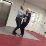 Stina Wollter Instagram – Minnena poppar upp på FB. Det var intensiva veckor… Dement mamma, undervisning och radio varje söndag OCH Lets dance. Lite dålig planering kan tyckas men jag gjorde det.
Här var det flamenco för prick sju år sen. Och lite från det omkring. 10 bilder. @letsdance
Pga frågor: Mammas målning av prima ballerinan Marianne Orlando i mitten. Till vänster, mammas målning av sin döda son, Tom -och till vänster mammas målning av Ylva över soffan i mammas demensboende.
Bild 8: Underbara Dagny Carlsson