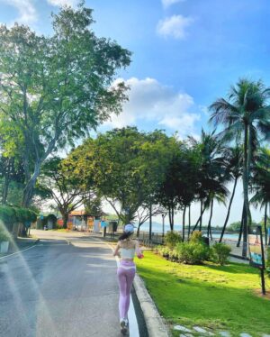 Suan Chen Instagram - 💚
They said  you can’t RUN AWAY 
FROM YOUR TROUBLES
I SAY YOU CAN.
他們說
你不能跑-離你的煩惱
我說
你能😉