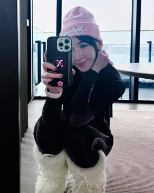 Suan Chen Instagram - 也
並不是我喜歡的樣子_你都有
而是
你的樣子
我
都喜歡.
-宮崎駿