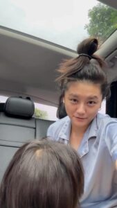 Suan Wang Instagram - 這每一刻的每一刻都好珍貴～⭐️ 每次都是後來，想起來才趕快按手機錄起來。 好怕漏了記錄這些寶的所有可愛～ #穿睡衣出門的母親